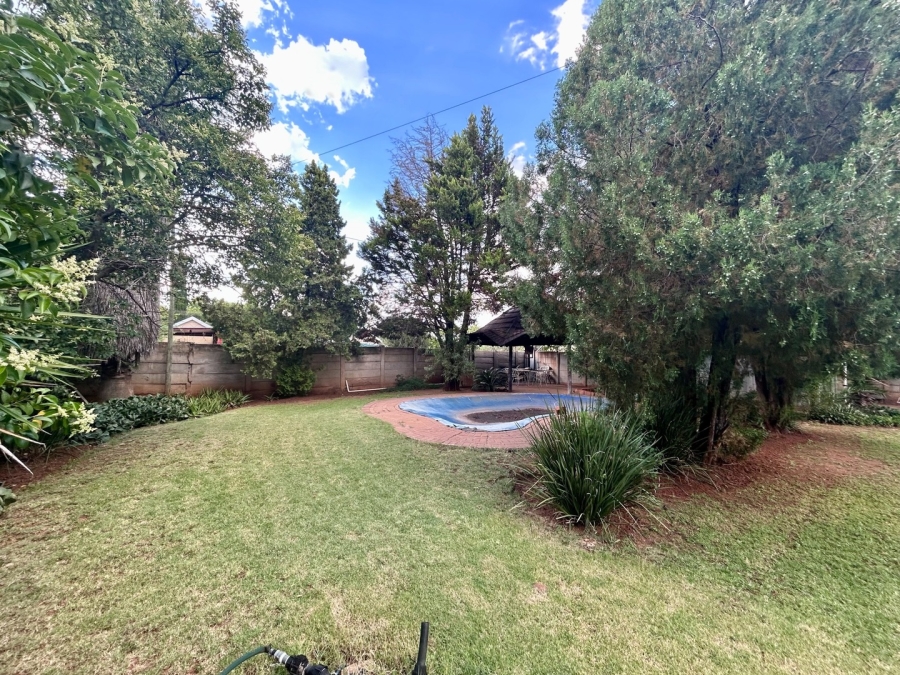 3 Bedroom Property for Sale in Flimieda North West